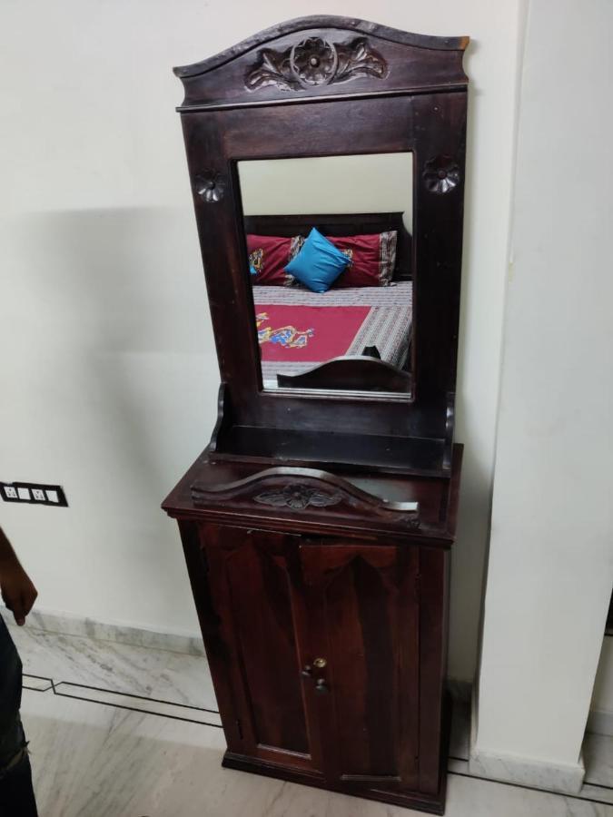Whereabout Hostel Udaipur Bagian luar foto